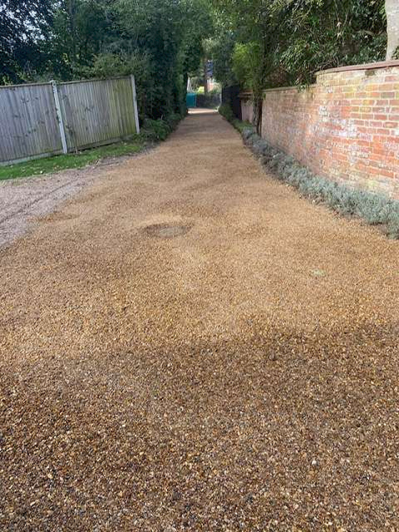 400m2 access roadway