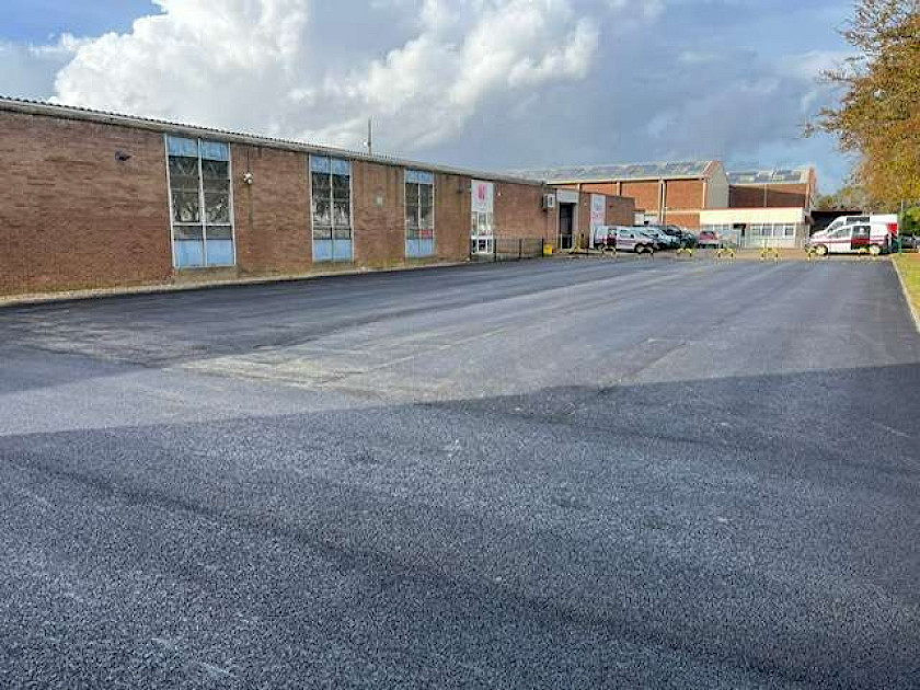 machine lay car park in norwich using a 40mm x 10 mm sma