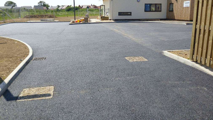 Tarmac drive