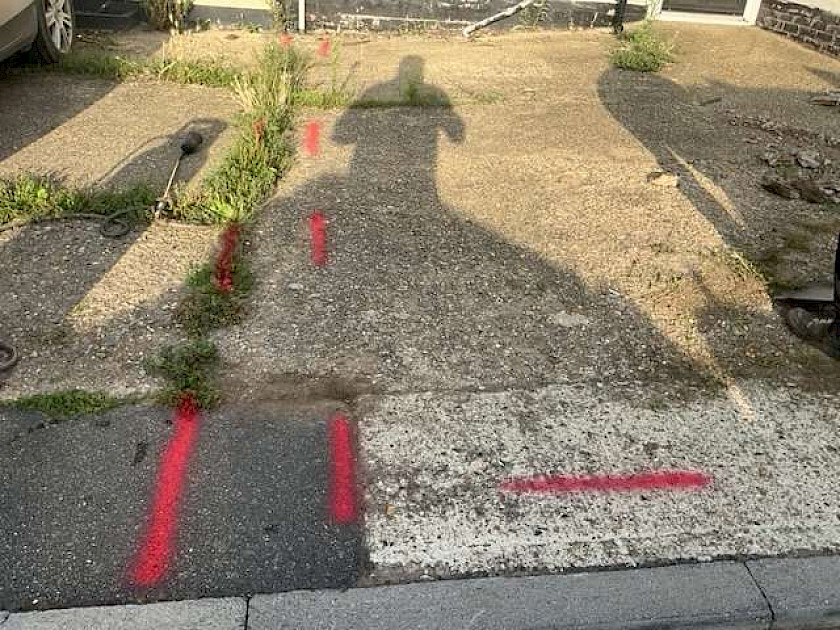 Tarmac overlay of existing concrete using a 6mm sma